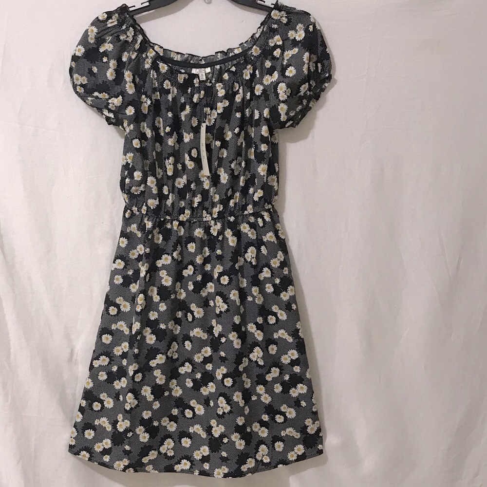 BLACK DRESS WITH FLORAL PATTERN